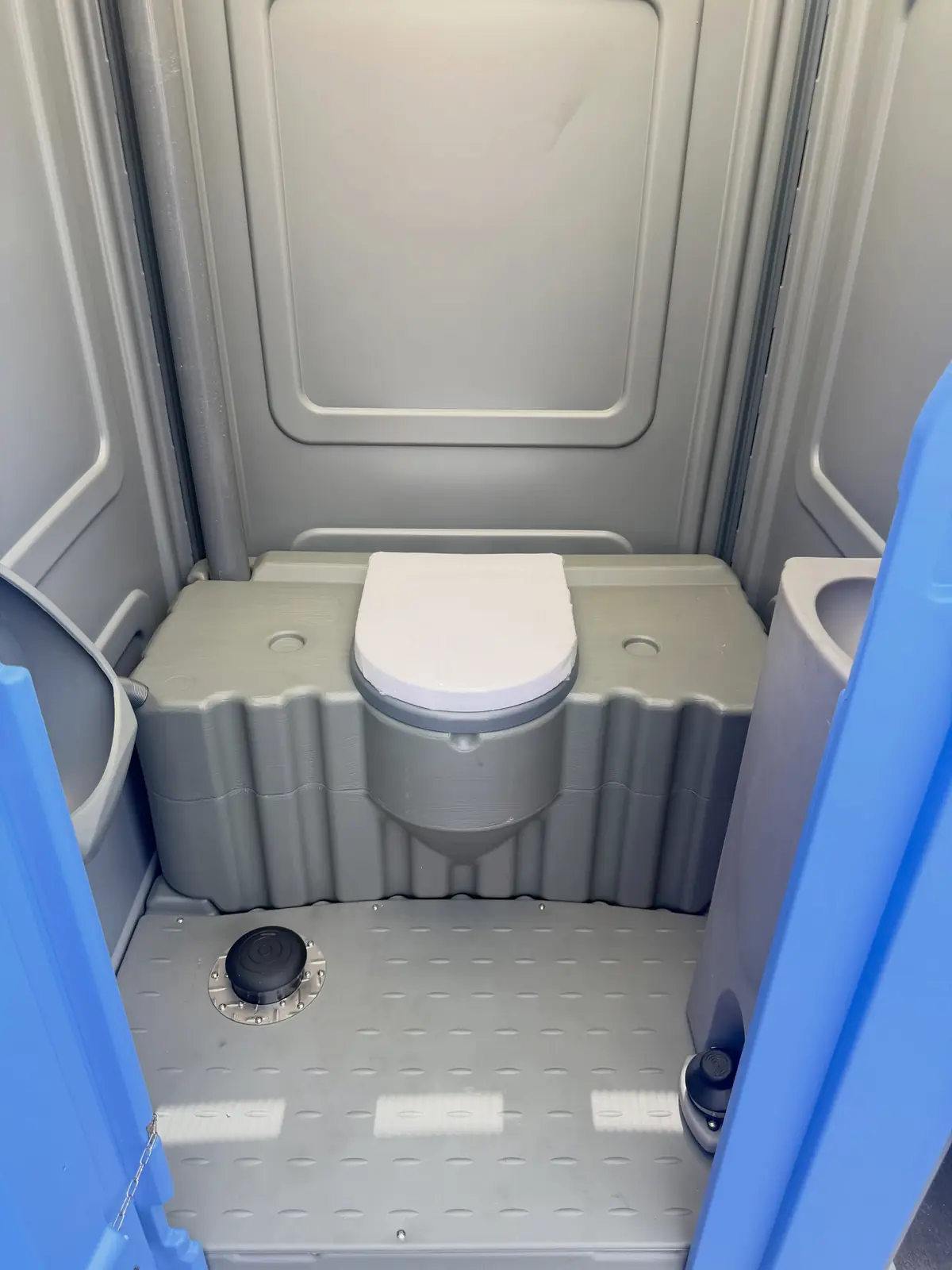 Wheelchair-accessible unit